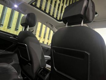 Volkswagen Tiguan 2.0 TDI SEL SUV 5dr Diesel DSG Euro 6 (s/s) (150 ps)