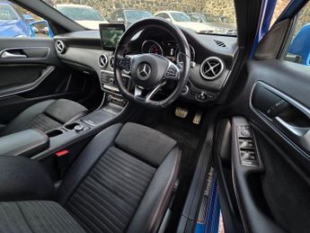 Mercedes-Benz A Class 2.1 A200d AMG Line Hatchback 5dr Diesel 7G-DCT Euro 6 (s/s) (136