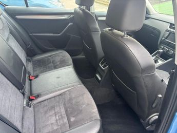 Skoda Octavia 1.6 TDI SE L Hatchback 5dr Diesel DSG Euro 6 (s/s) (110 ps)