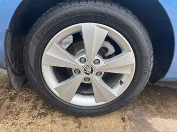 Skoda Octavia 1.6 TDI SE L Hatchback 5dr Diesel DSG Euro 6 (s/s) (110 ps)