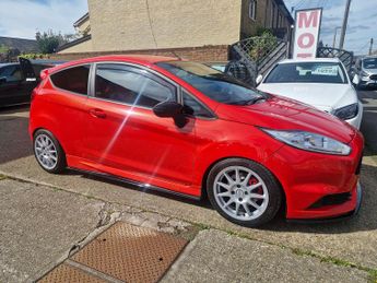 Ford Fiesta 1.6T EcoBoost ST-3 Hatchback 3dr Petrol Manual Euro 6 (182 ps)