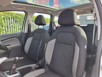 Citroen C3 Picasso 1.6 HDi Selection MPV 5dr Diesel Manual Euro 5 (90 ps)