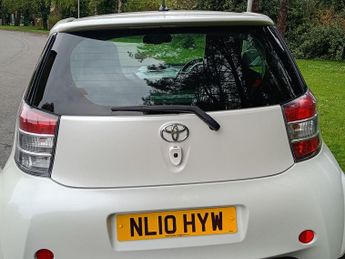 Toyota IQ 1.0 VVT-i 2 Hatchback 3dr Petrol Manual Euro 4 (68 bhp)