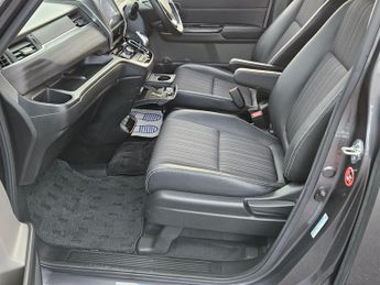 Honda Freed +Plus GB8-Hybrid-AWD-E Sliding DR-EUR 6