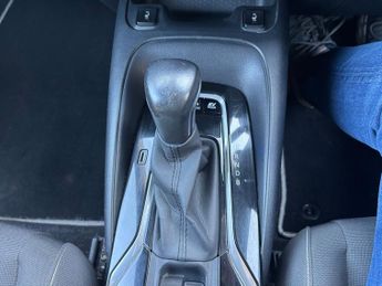 Toyota Corolla 1.8 VVT-h GPF Icon Tech Hatchback 5dr Petrol Hybrid CVT Euro 6 (