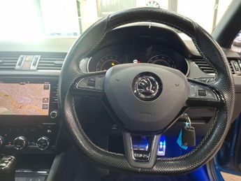 Skoda Octavia 2.0 TDI vRS DSG 4WD Euro 6 (s/s) 5dr