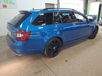 Skoda Octavia 2.0 TDI vRS DSG 4WD Euro 6 (s/s) 5dr