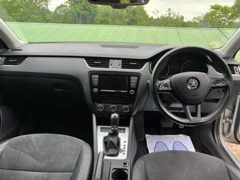 Skoda Octavia 2.0 TDI SE L Estate 5dr Diesel DSG Euro 6 (s/s) (150 ps)