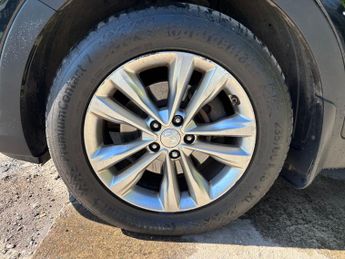 Hyundai Santa Fe 2.2 CRDi Blue Drive Premium SUV 5dr Diesel Auto 4WD Euro 6 (s/s)