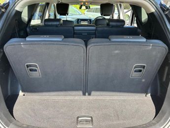 Hyundai Santa Fe 2.2 CRDi Blue Drive Premium SUV 5dr Diesel Auto 4WD Euro 6 (s/s)