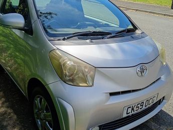 Toyota IQ 1.0 VVT-i 2 Hatchback 3dr Petrol Multidrive Euro 4 (68 bhp)