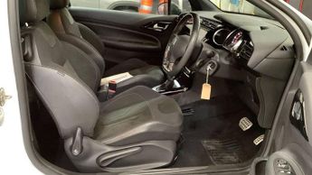DS Automobiles DS 3 1.2 PureTech Prestige EAT6 Euro 6 (s/s) 3dr