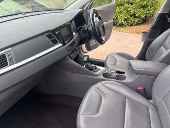 Kia Niro 1.6h GDi First Edition SUV 5dr Petrol Hybrid DCT Euro 6 (s/s) (1