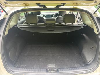 Kia Niro 1.6h GDi First Edition SUV 5dr Petrol Hybrid DCT Euro 6 (s/s) (1