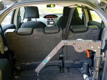Toyota Yaris 1.33 Dual VVT-i T Spirit Hatchback 5dr Petrol MultiMode Euro 5 (