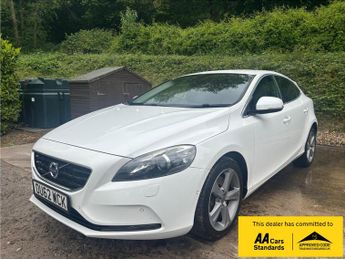 Volvo V40 2.0 D4 SE Lux Nav Hatchback 5dr Diesel Geartronic Euro 5 (s/s) (