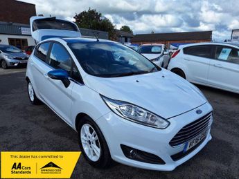 Ford Fiesta 1.25 Zetec White Edition Hatchback 5dr Petrol Manual Euro 6 (82 