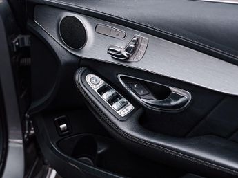 Mercedes-Benz C Class 2.1 C220 BlueTEC AMG Line (Premium) Saloon 4dr Diesel G-Tronic+ 