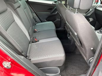 Volkswagen Tiguan 2.0 TDI SE Navigation DSG Euro 6 (s/s) 5dr