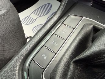 Volkswagen Tiguan 2.0 TDI SE Navigation DSG Euro 6 (s/s) 5dr