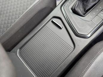 Volkswagen Tiguan 2.0 TDI SE Navigation DSG Euro 6 (s/s) 5dr