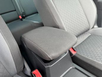 Volkswagen Tiguan 2.0 TDI SE Navigation DSG Euro 6 (s/s) 5dr