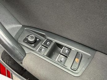 Volkswagen Tiguan 2.0 TDI SE Navigation DSG Euro 6 (s/s) 5dr