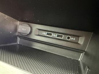Volkswagen Tiguan 2.0 TDI SE Navigation DSG Euro 6 (s/s) 5dr