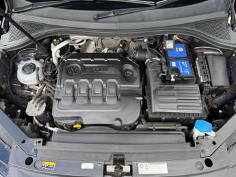 Volkswagen Tiguan 2.0 TDI SE Navigation DSG Euro 6 (s/s) 5dr