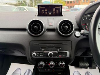 Audi A1 1.0 TFSI Sport Sportback 5dr Petrol S Tronic Euro 6 (s/s) (Nav) 