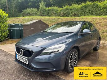 Volvo V40 2.0 T2 Momentum Hatchback 5dr Petrol Manual Euro 6 (s/s) (122 ps