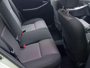 Toyota Corolla 1.6 VVT-i Colour Collection Hatchback 5dr Petrol Automatic (190 