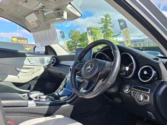 Mercedes-Benz C Class 2.1 C300dh Sport (Premium Plus) Saloon 4dr Diesel Hybrid G-Troni
