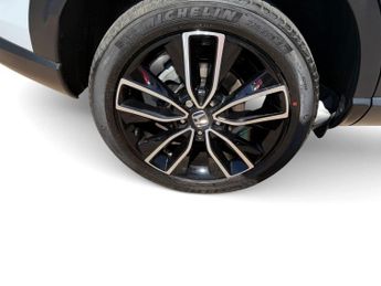 Honda HR-V I-MMD ELEGANCE
