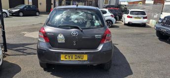 Toyota Yaris 1.33 Dual VVT-i T Spirit Euro 5 (s/s) 5dr