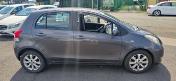 Toyota Yaris 1.33 Dual VVT-i T Spirit Euro 5 (s/s) 5dr