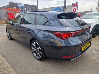 Seat Leon 1.5 eTSI MHEV FR Sport Estate 5dr Petrol Hybrid DSG Euro 6 (s/s)