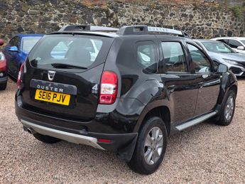 Dacia Duster 1.5 dCi Laureate SUV 5dr Diesel Manual 4WD Euro 6 (s/s) (110 ps)