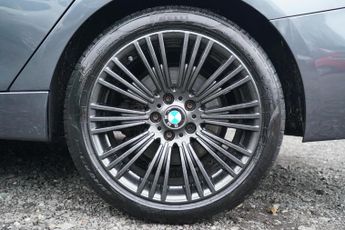 BMW 3 Series Gran Turismo 3.0 330d Luxury GT 5dr Diesel Auto xDrive Euro 6 (s/s) (258 ps)