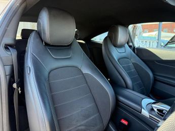 Mercedes-Benz C Class 2.0 C300d AMG Line (Premium) G-Tronic+ Euro 6 (s/s) 2dr