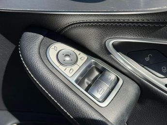 Mercedes-Benz C Class 2.0 C300d AMG Line (Premium) G-Tronic+ Euro 6 (s/s) 2dr