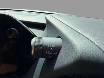Lexus Ux 300E TAKUMI