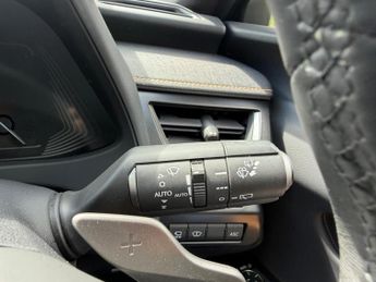 Lexus Ux 300E TAKUMI