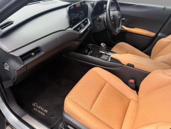 Lexus Ux 300E TAKUMI