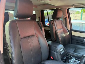 Land Rover Discovery 4 3.0 SD V6 Landmark LE CommandShift 4WD Euro 5 5dr