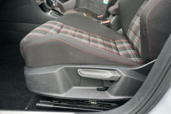 Volkswagen Golf 2.0 TSI BlueMotion Tech GTI DSG Euro 6 (s/s) 5dr