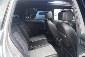 Volkswagen Tiguan 2.0 TDI R-Line SUV 5dr Diesel DSG 4Motion Euro 6 (s/s) (150 ps)