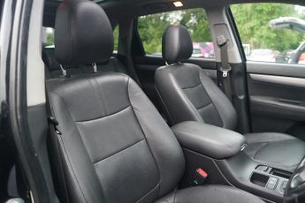 Kia Sorento 2.2 CRDi KX-3 SUV 5dr Diesel Auto AWD Euro 5 (194 bhp)