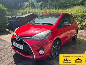Toyota Yaris 1.33 Dual VVT-i Design Hatchback 5dr Petrol Manual Euro 6 (99 ps