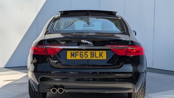 Jaguar XF 2.0d Portfolio Saloon 4dr Diesel Auto Euro 6 (s/s) (180 ps)